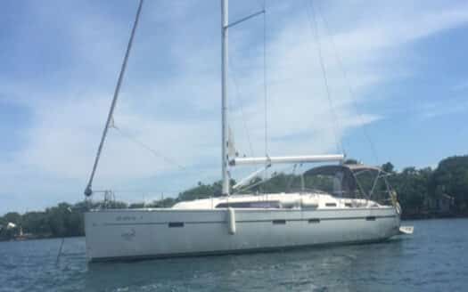 Velero Bavaria 51