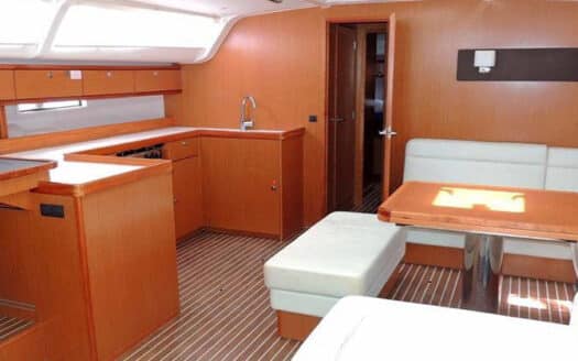 Velero Bavaria 51