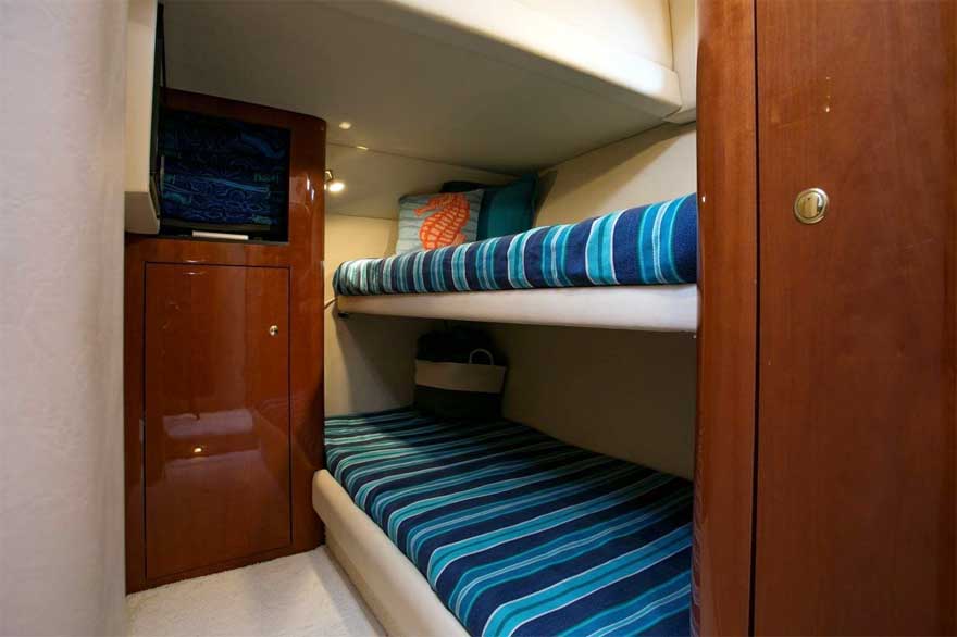 Sea Ray 56 yacht Beds